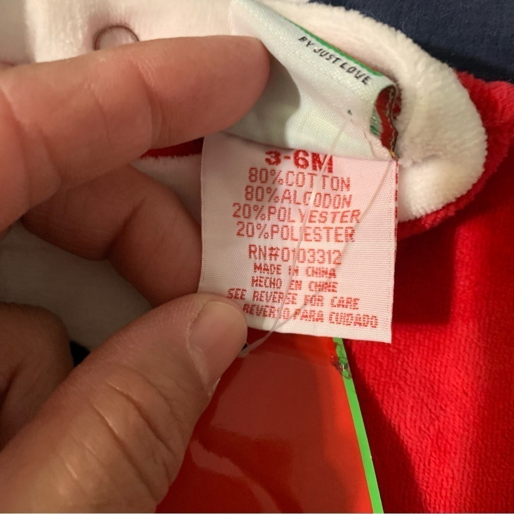 Merry Christmas baby size 3-6 months Santa sleeper - Picture 4 of 4